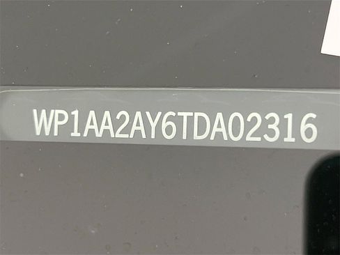 New 2026 Porsche Cayenne Base image 34