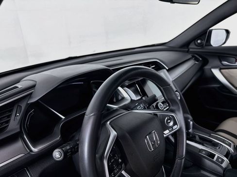 Used 2018 Honda Civic EX-T image 4