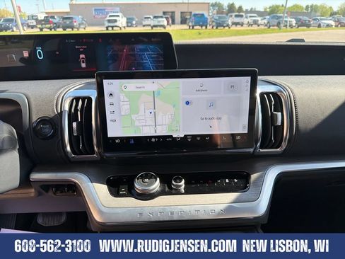 Used 2026 Ford Expedition Max Platinum AWD/4WD image 17