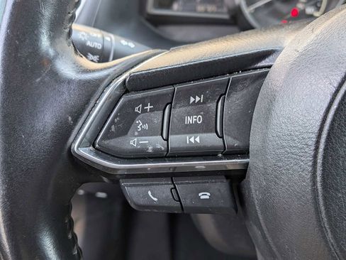 Used 2018 MAZDA MAZDA3 Touring image 21