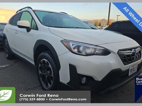 Used 2023 Subaru Crosstrek 2.0i Premium image 1