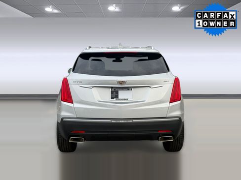 Used 2017 Cadillac XT5 Luxury w/ Driver Awareness Package image 9