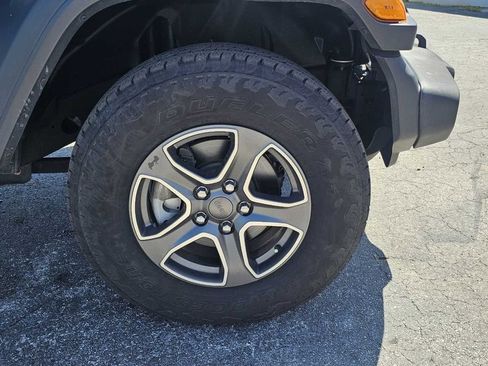 Used 2020 Jeep Wrangler Unlimited Sport AWD/4WD image 6