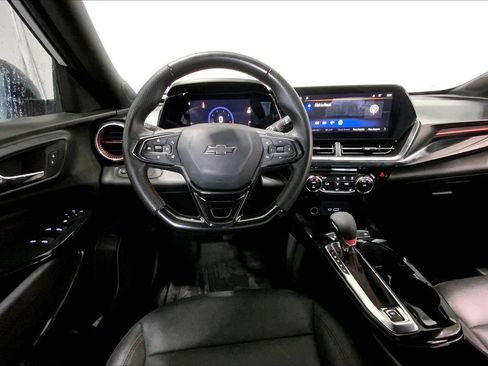 Used 2024 Chevrolet Trax RS w/ Driver Confidence Package FWD image 14