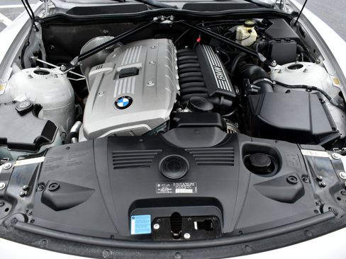 Used 2006 BMW Z4 3.0i image 50