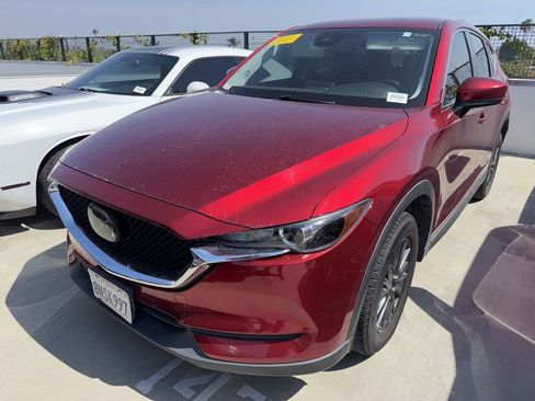 Used 2019 MAZDA CX-5 Touring FWD image 2