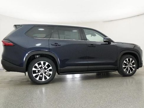 New 2026 Toyota Grand Highlander AWD Hybrid image 27