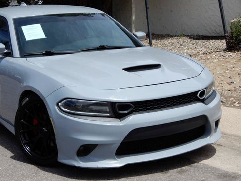 Used 2020 Dodge Charger R/T w/ Performance Handling Group RWD image 2