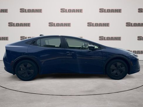 Used 2024 Toyota Prius LE image 6