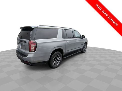 Used 2024 Chevrolet Suburban Z71 w/ Luxury Package image 8