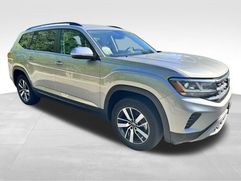 Certified 2023 Volkswagen Atlas SE AWD/4WD image 6