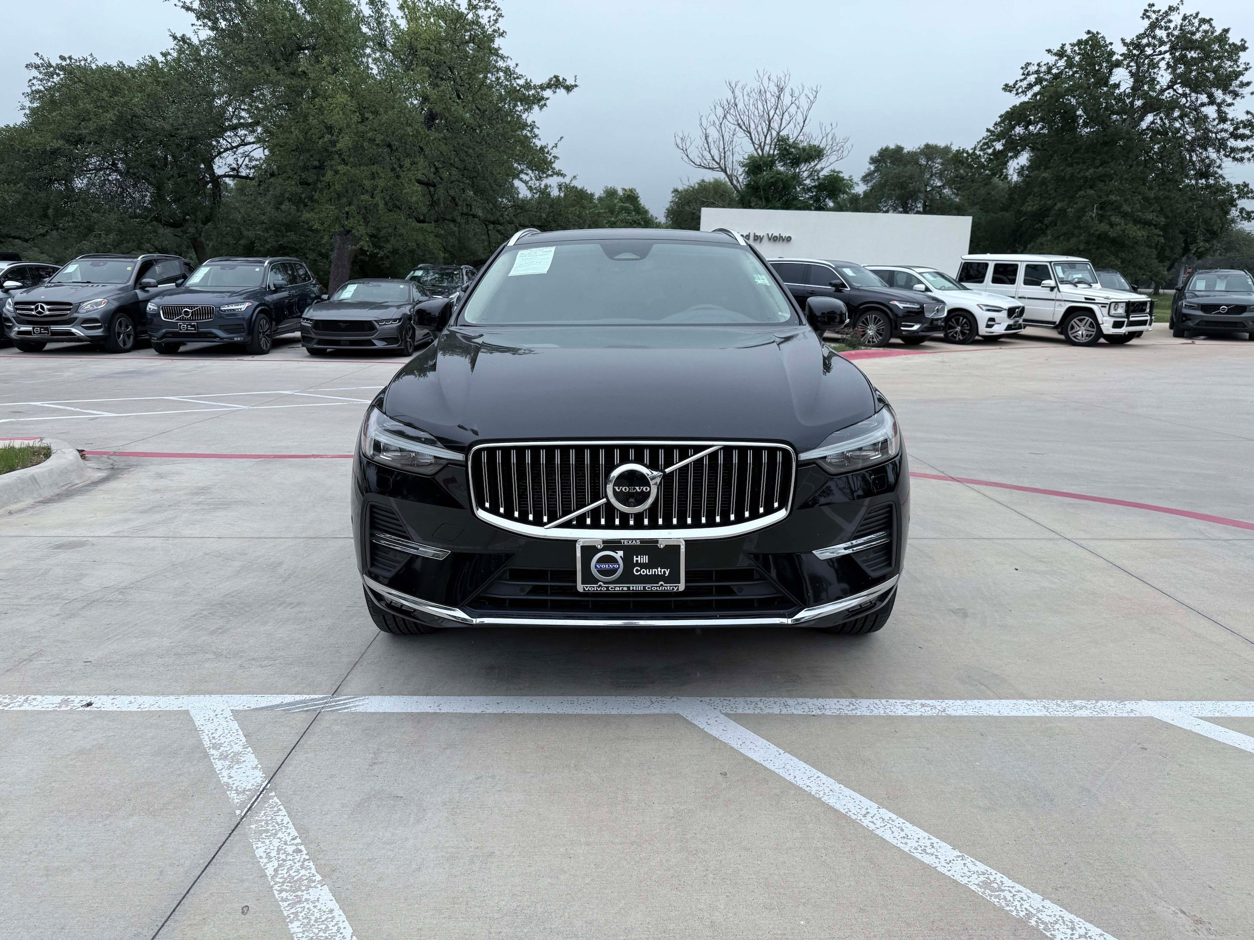 Certified 2023 Volvo XC60 B5 Plus AWD/4WD image 8