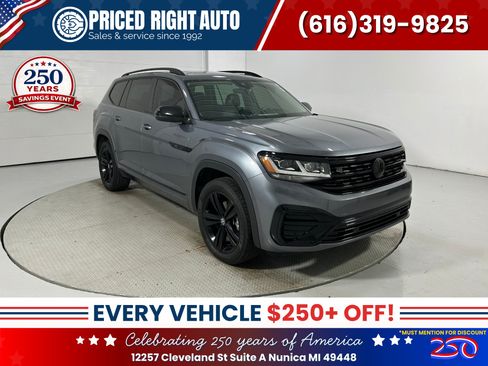 Used 2023 Volkswagen Atlas SEL R-Line AWD/4WD image 1