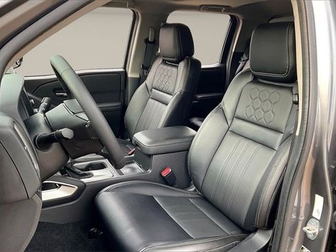 Certified 2024 Nissan Frontier SL w/ Technology Package image 24