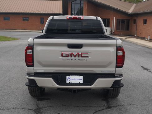 New 2026 GMC Canyon Elevation w/ Convenience Package image 4