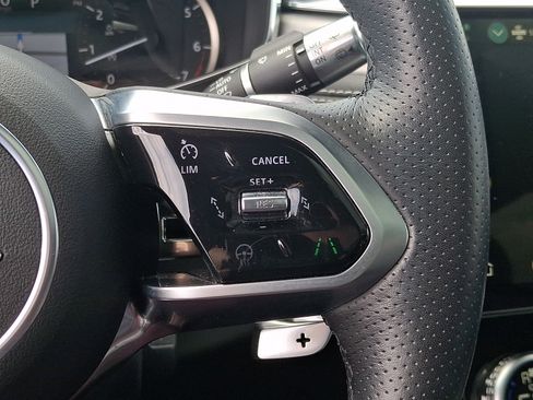 Used 2023 Jaguar F-PACE R-Dynamic S AWD/4WD image 23