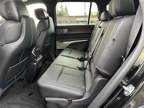 New 2026 Cadillac Vistiq Sport image 15