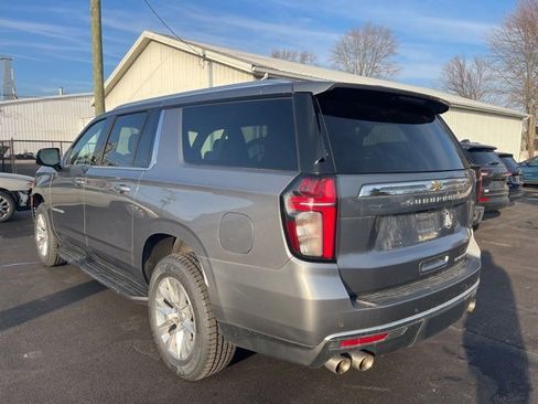 Certified 2021 Chevrolet Suburban Premier w/ Premium Package image 4