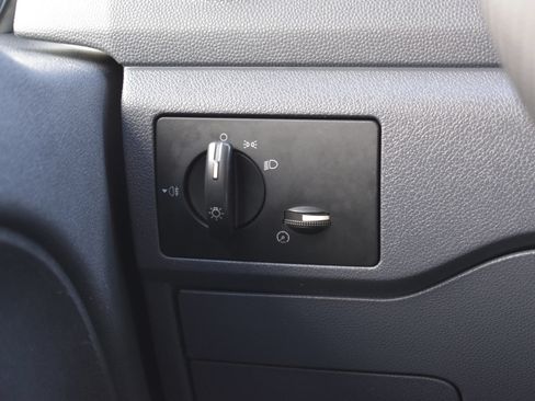 Used 2011 Ford Transit Connect XL FWD image 47