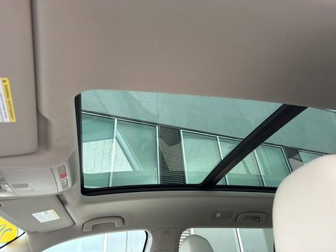 Used 2018 Volkswagen Atlas SEL Premium image 22