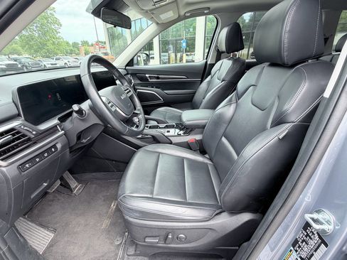 Used 2025 Kia Telluride S AWD/4WD image 22