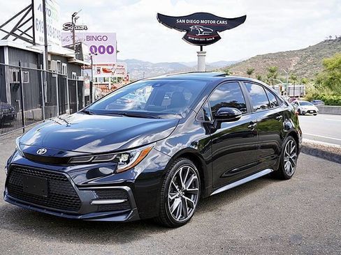 Used 2020 Toyota Corolla XSE FWD image 6