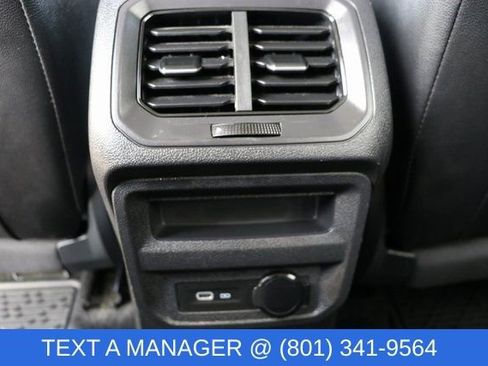 Used 2024 Volkswagen Tiguan SE image 15