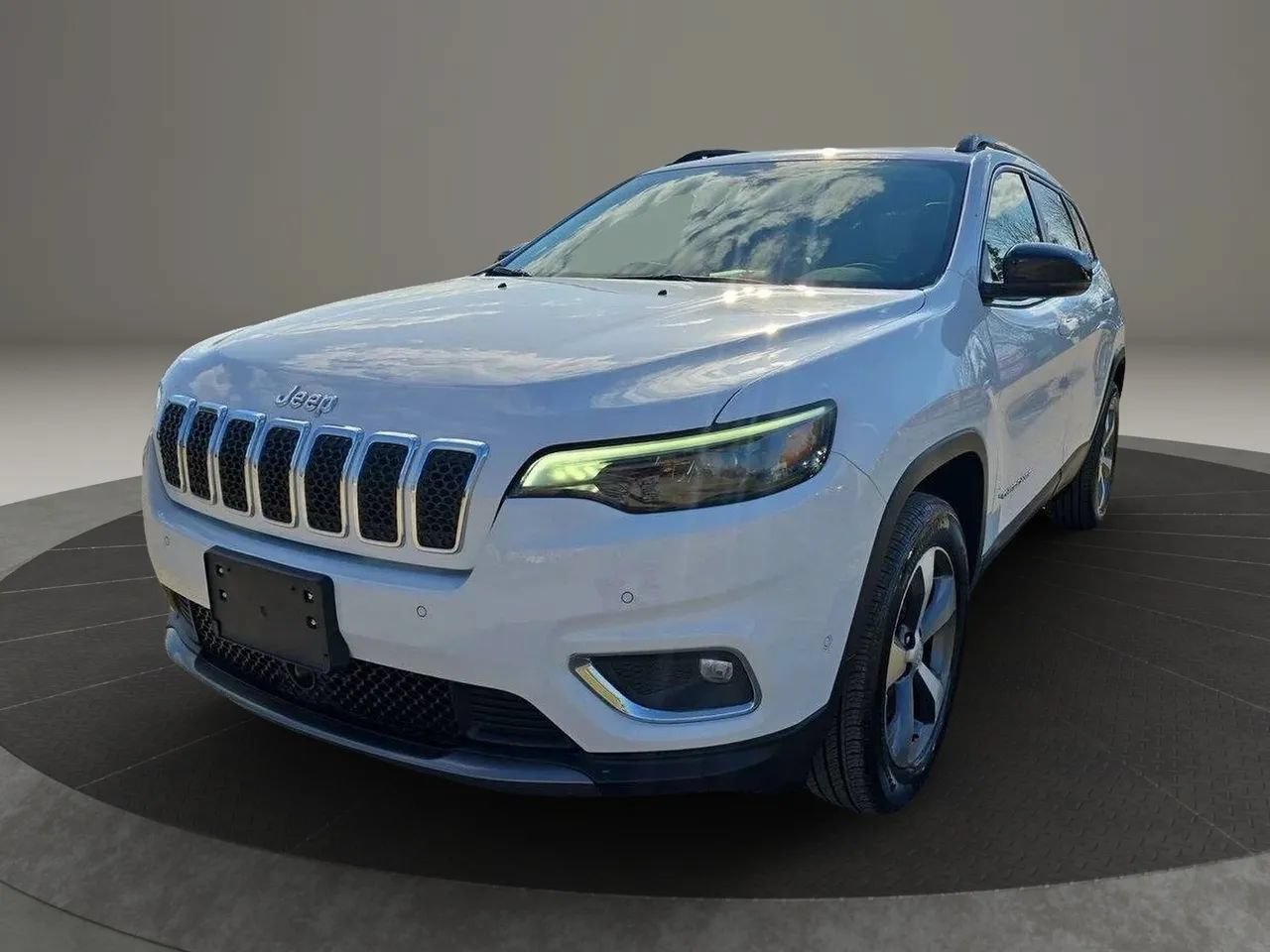 Used 2022 Jeep Cherokee Limited AWD/4WD image 1