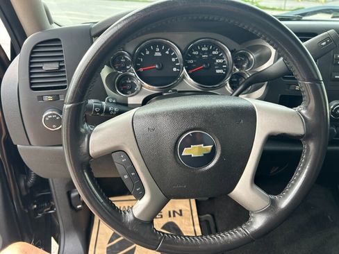 Used 2011 Chevrolet Silverado 1500 LT image 13
