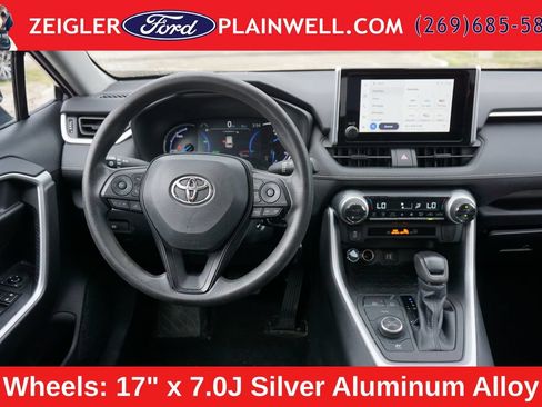 Used 2023 Toyota RAV4 LE AWD/4WD image 12