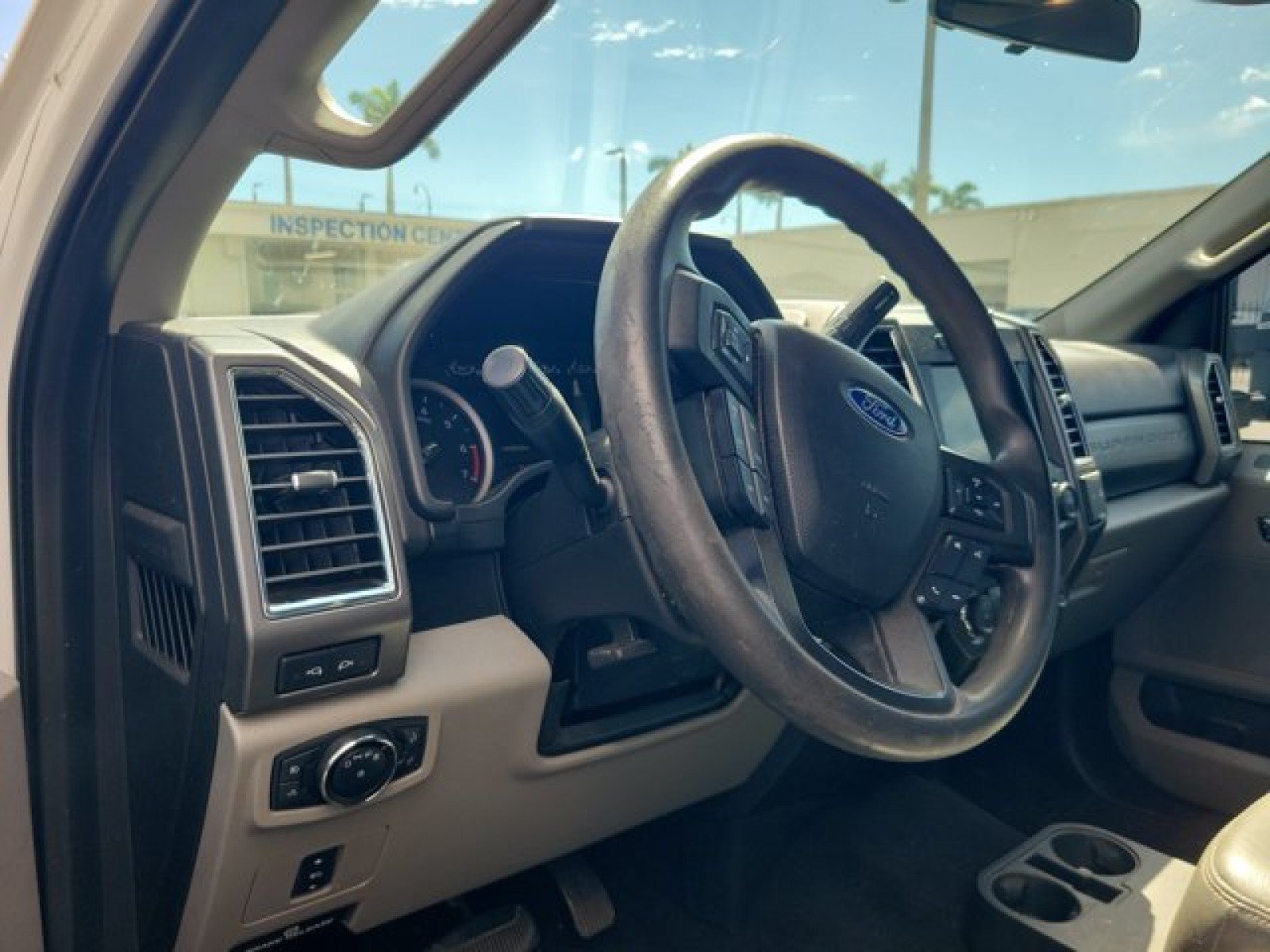 Used 2018 Ford F250 XLT w/ XLT Premium Package AWD/4WD image 6