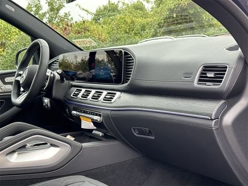 New 2026 Mercedes-Benz GLE 53 AMG 4MATIC image 21