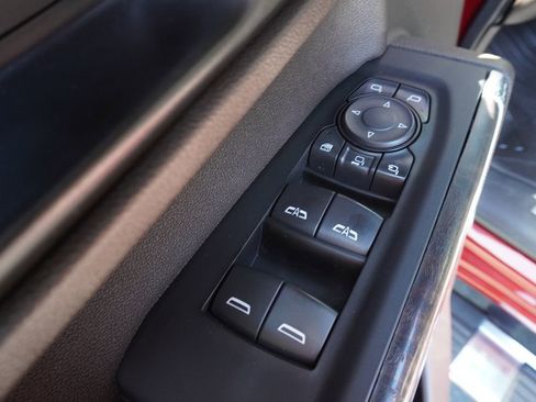 Used 2022 GMC Sierra 3500 Denali AWD/4WD image 18