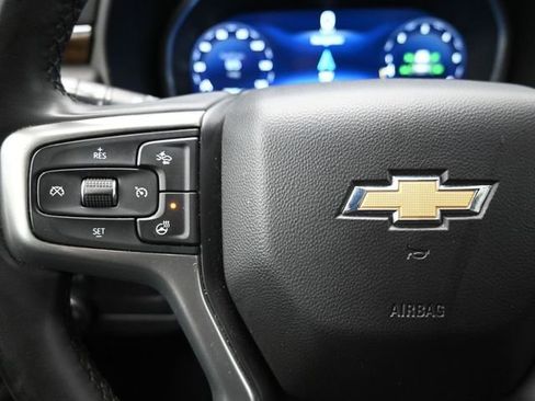 Used 2023 Chevrolet Suburban Premier image 28