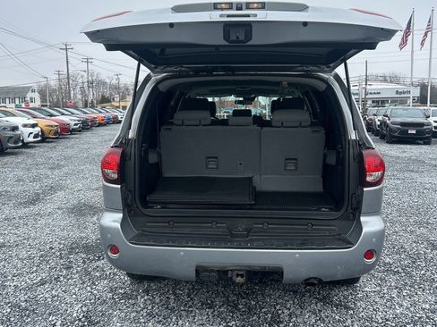 Used 2019 Toyota Sequoia SR5 image 8