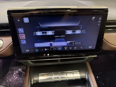 New 2026 Lincoln Nautilus Reserve AWD/4WD image 20