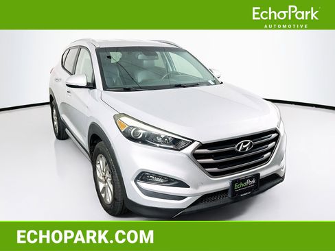 Used 2017 Hyundai Tucson SE Plus image 1