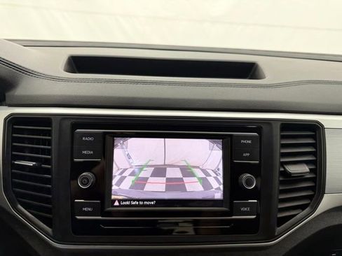 Used 2021 Volkswagen Atlas S image 33