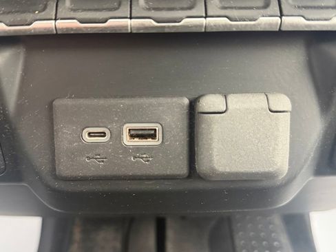 Used 2020 Chevrolet Silverado 1500 RST w/ All-Star Edition image 29