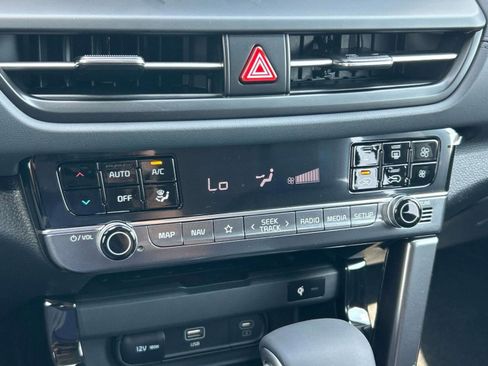 New 2026 Kia Seltos SX image 32