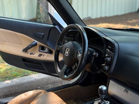 Used 2005 Honda S2000 image 21