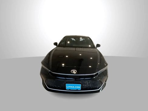 New 2026 Toyota Crown Limited image 3