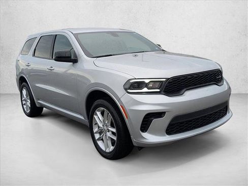 Used 2025 Dodge Durango GT AWD/4WD image 3