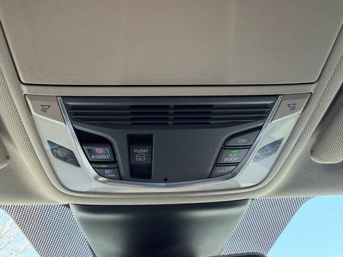 Used 2021 Acura TLX w/ Technology Package image 21