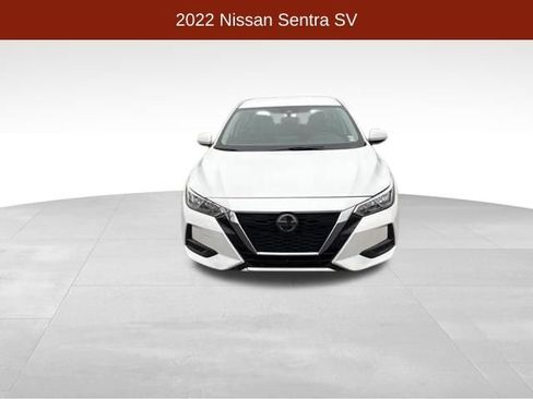 Used 2022 Nissan Sentra SV image 2