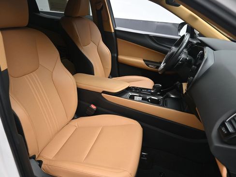 Used 2024 Lexus NX 250 FWD w/ Towing Package (2000 Lbs) image 28