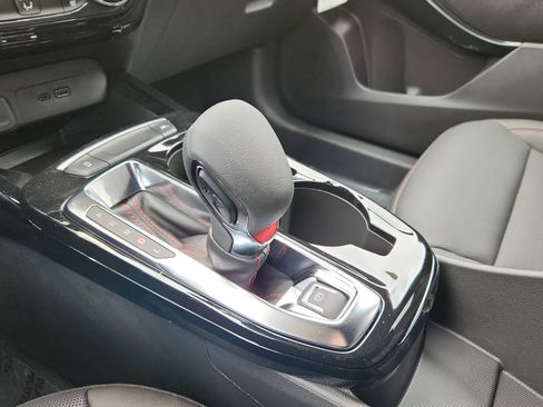 New 2026 Chevrolet Trax RS w/ Sunroof Package FWD image 18