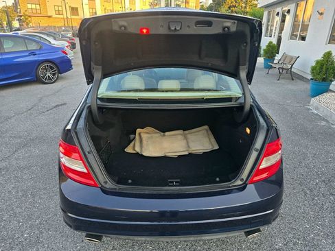 Used 2011 Mercedes-Benz C 300 4MATIC Sedan image 11