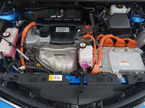 Used 2017 Toyota RAV4 Limited image 32