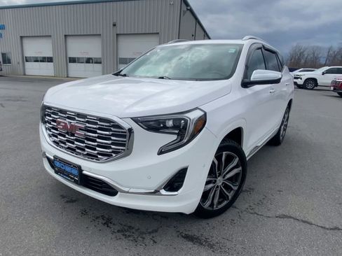 Certified 2019 GMC Terrain Denali w/ Advanced Safety Package AWD/4WD image 3